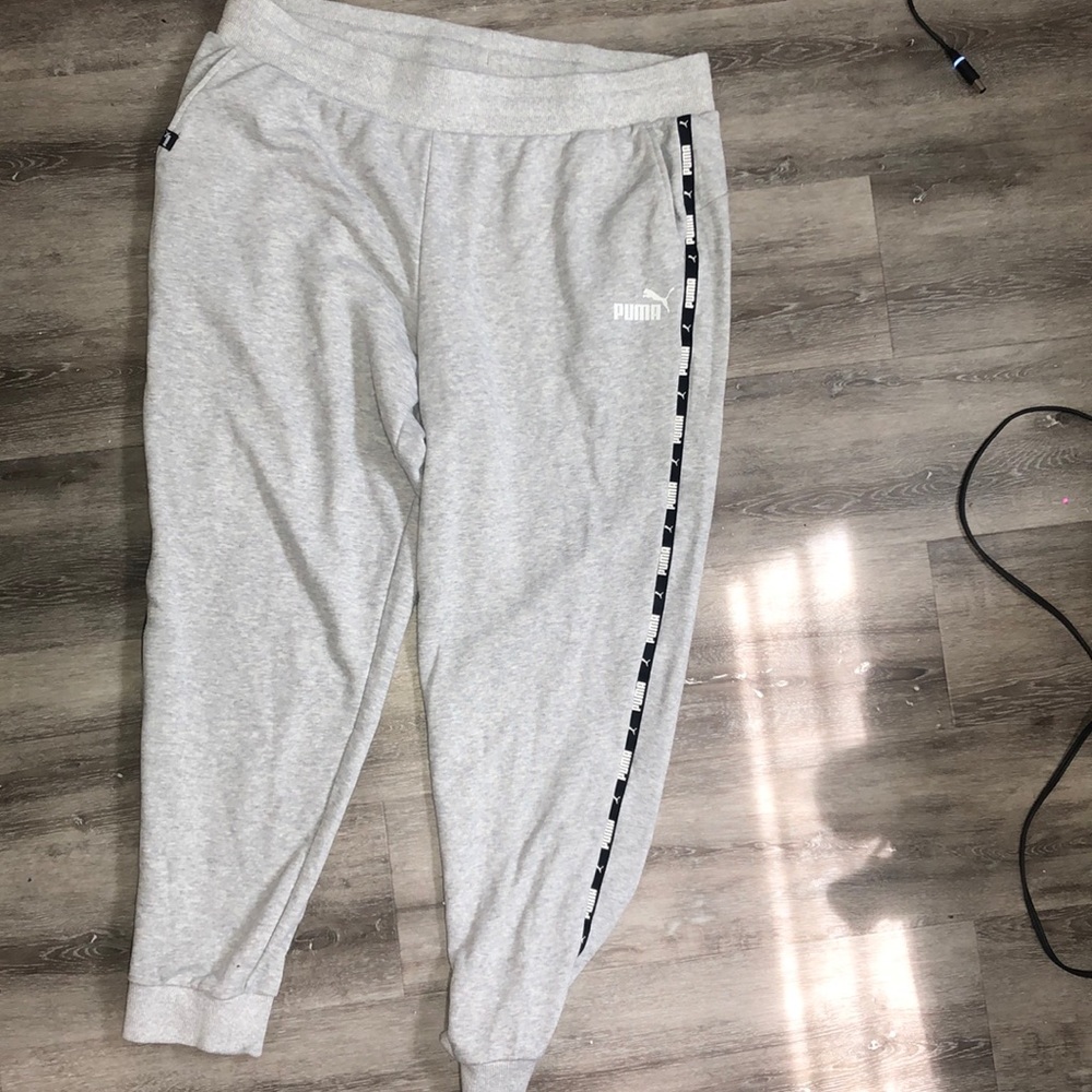 PUMA Grey Sweatpants XL